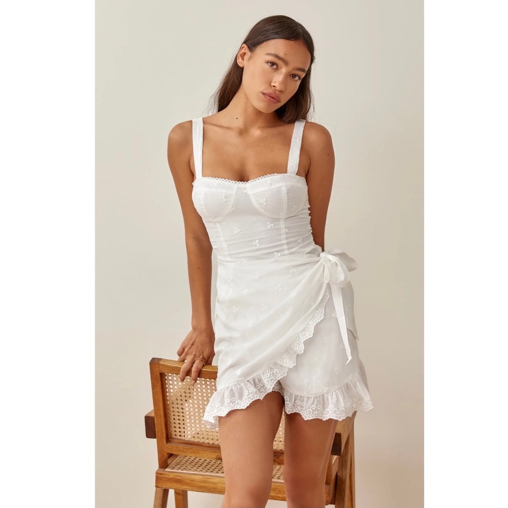 NEW REFORMATION WHITE EMBROIDERED MINI DRESS - Picture 5 of 5